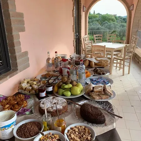 La Fontanella & Glamping 农家乐 苏韦雷托